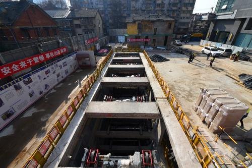 神奇！民國(guó)建筑來(lái)回平移，地下建成8層停車庫(kù)