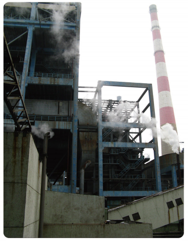 東營勝利發(fā)電廠新增脫硝設(shè)備基礎(chǔ)加固。( 2013年)